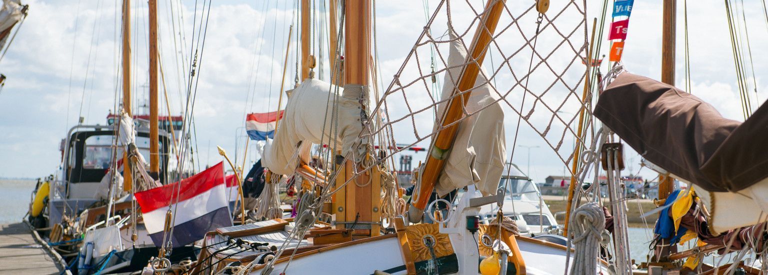 Flugplatz und Jachthafen - VVV Ameland