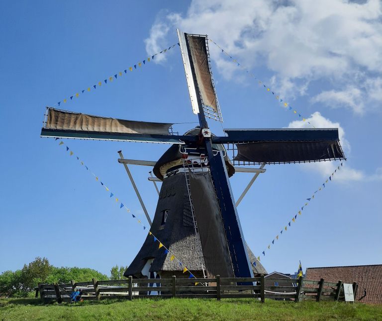 Getreide- und Ölmühle De Phenix - VVV Ameland