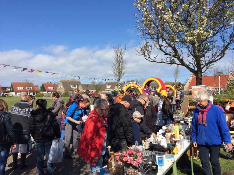 Königstag Flohmarkt - VVV Ameland