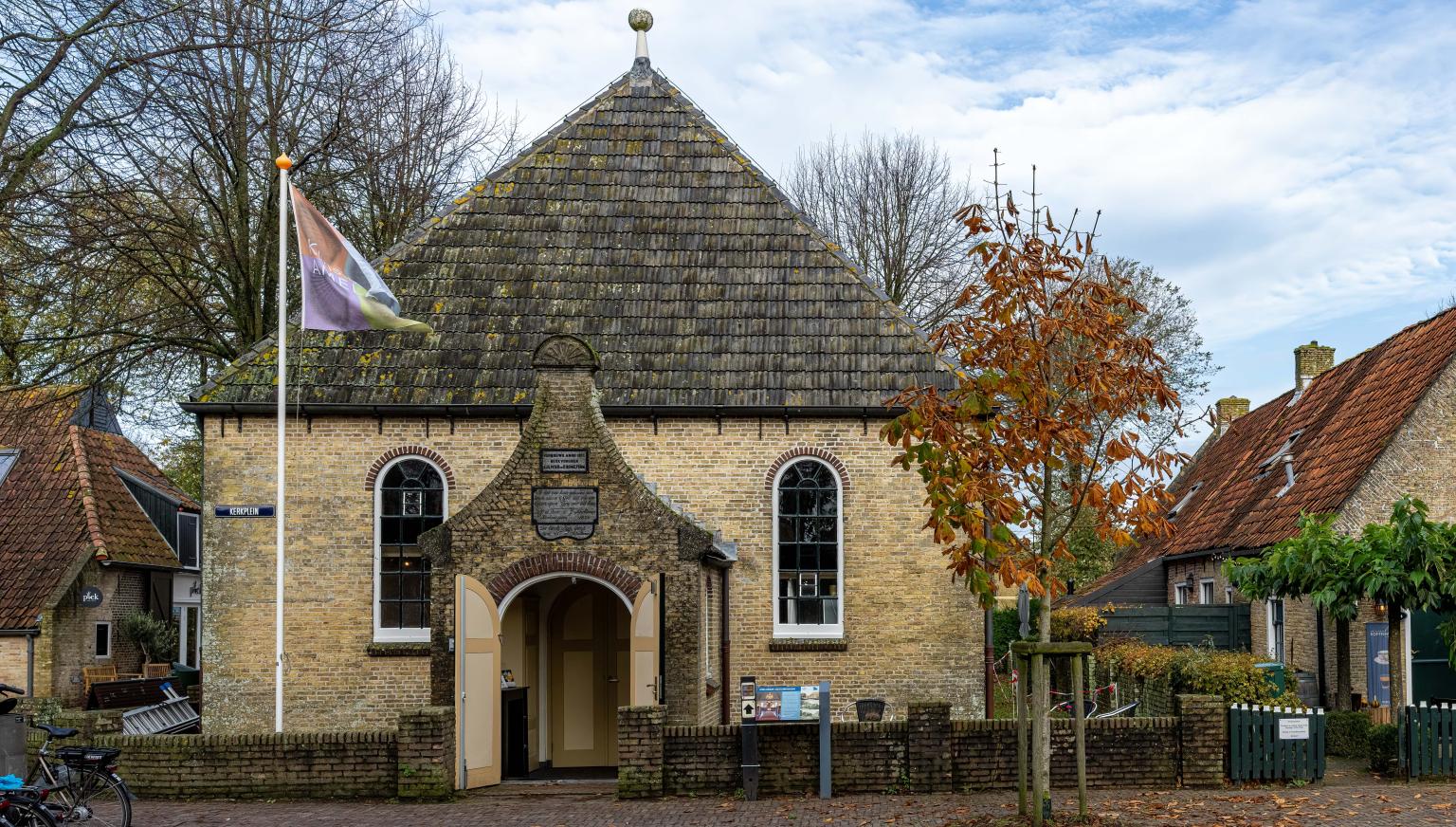 Ehemalige Niederländisch-Reformierte Kirche Nes