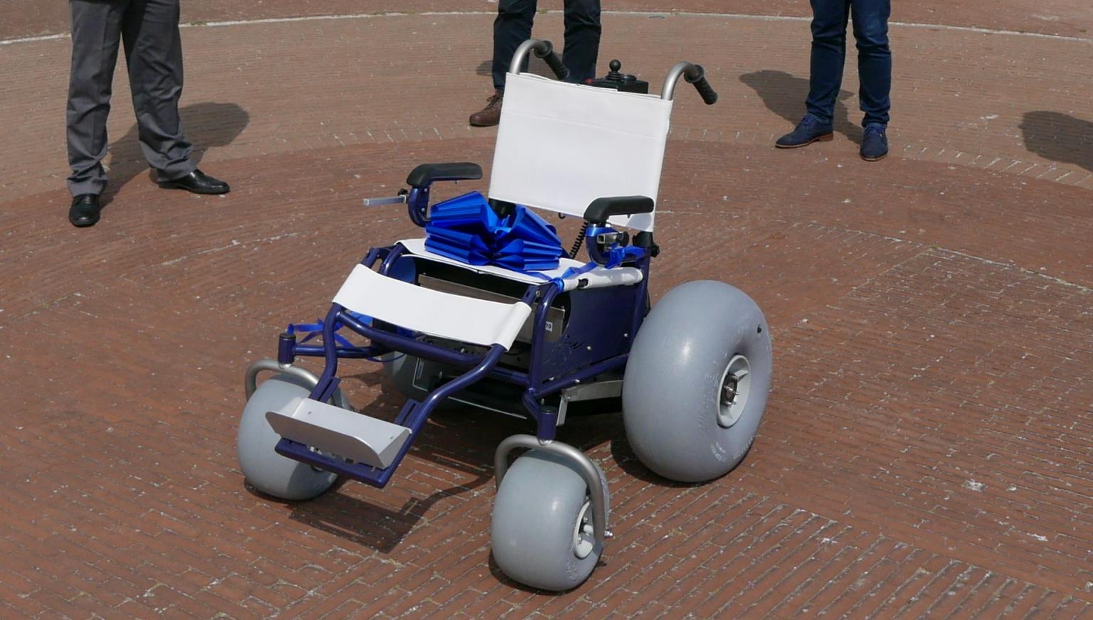 Elektrische strandrolstoel - VVV Ameland