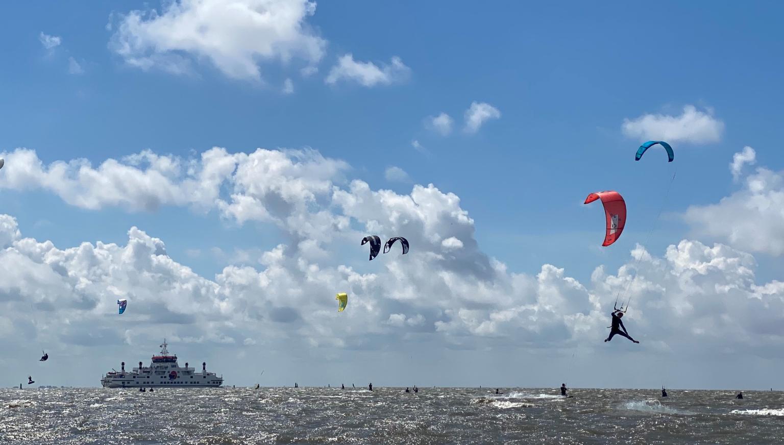 Kitesurfschool KiteMobile - VVV Ameland