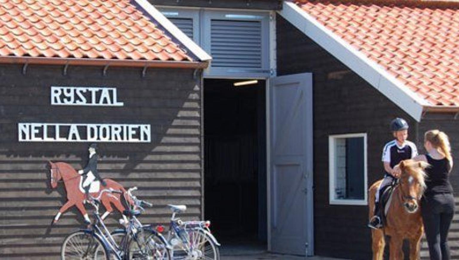 Reitstall Nella Dorien - VVV Ameland