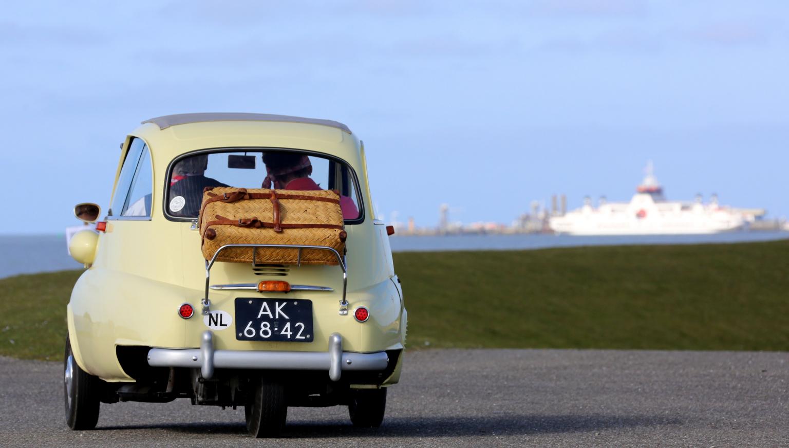 Parkeren in Holwert (Holwerd) - VVV Ameland